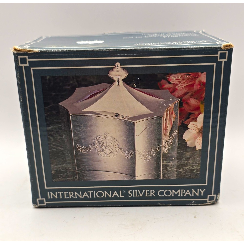 International Silver Company Silver Plate Jewelry Box No. 99119014 5x4x4.75"